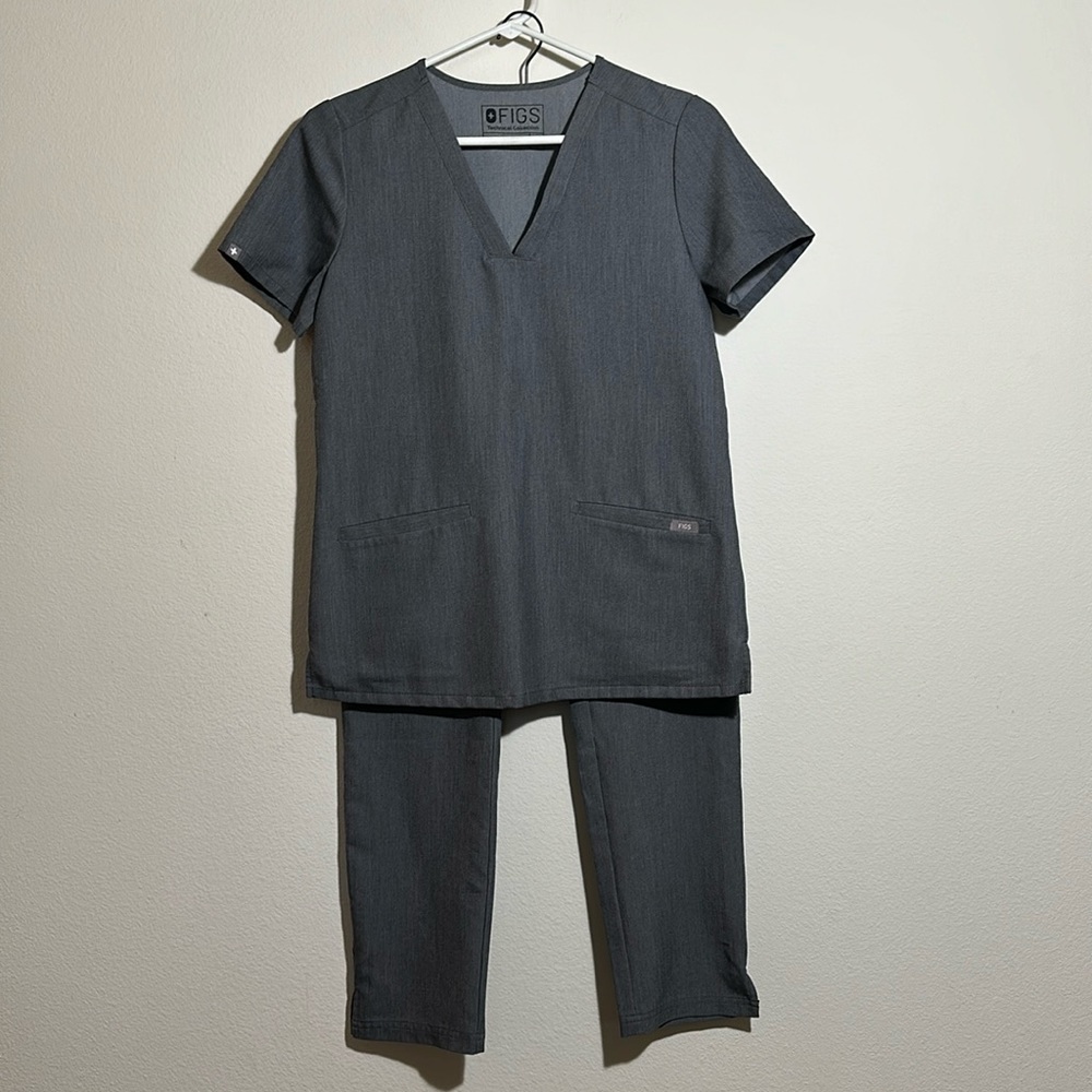 FIGS Scrub Set in XS